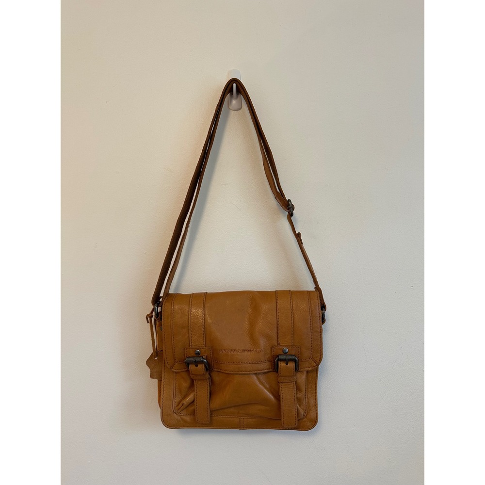 Spikes & Sparrow Cognac Brown Leather Crossbody Messenger Bag